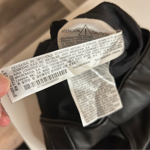 Zara Faux Leather Cigarette Leggings, M‎ - Picture 12 of 13